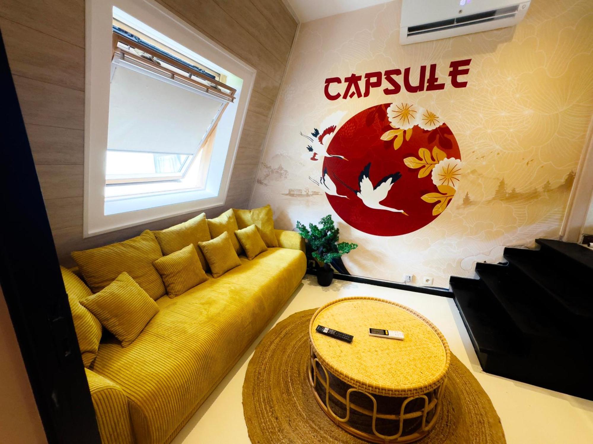 Capsule Lotus-Balneo-Sauna-Billard-Nintendo Hastiere-par-dela Exteriör bild